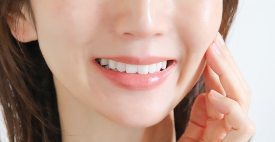 わかくみられる女