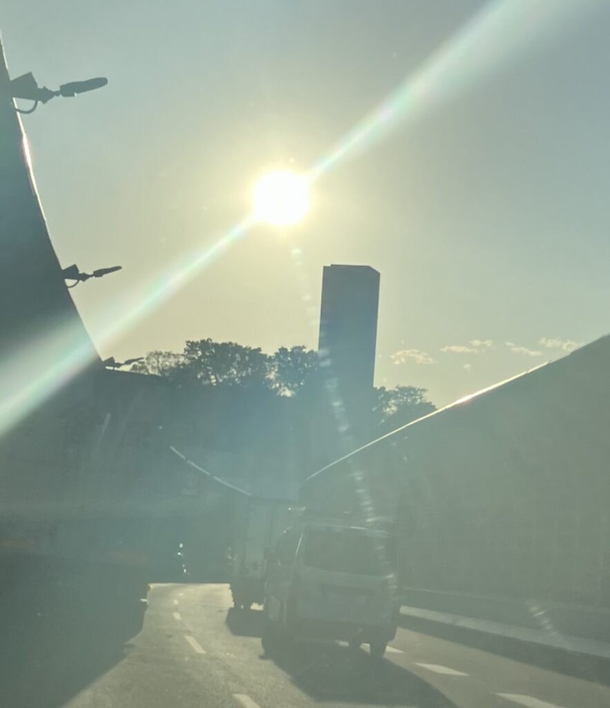 車の中紫外線浴びます